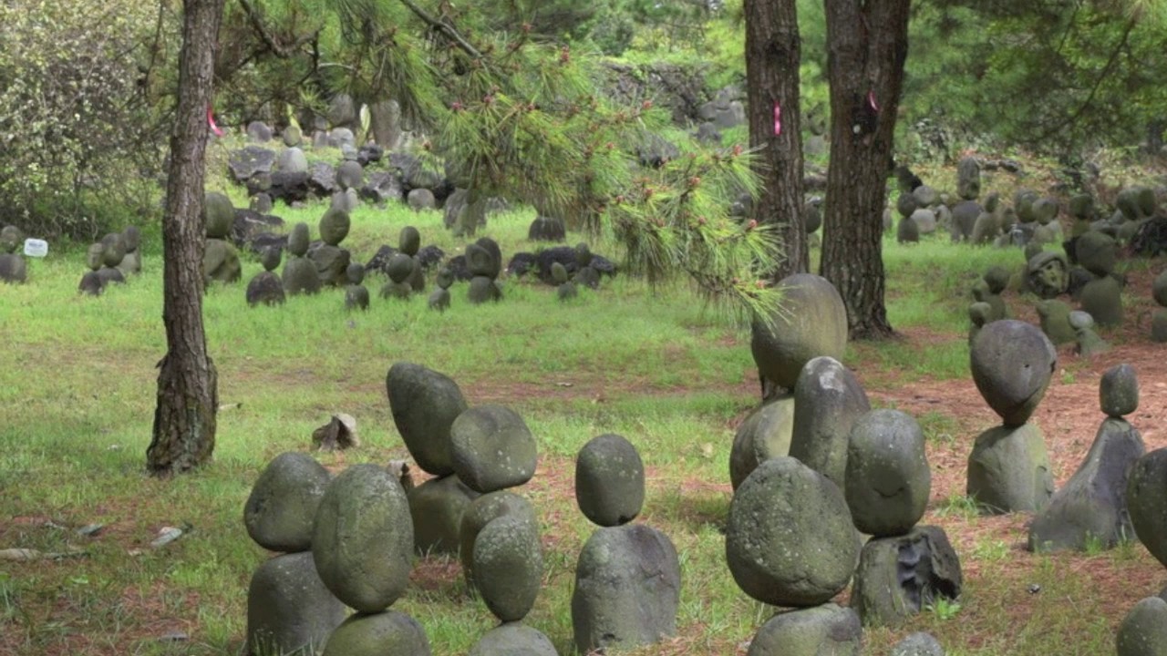 WORLD'S MOST IMPRESSIVE BOTANICAL GARDEN: HALLIM PARK, JEJU ISLAND, KOREA