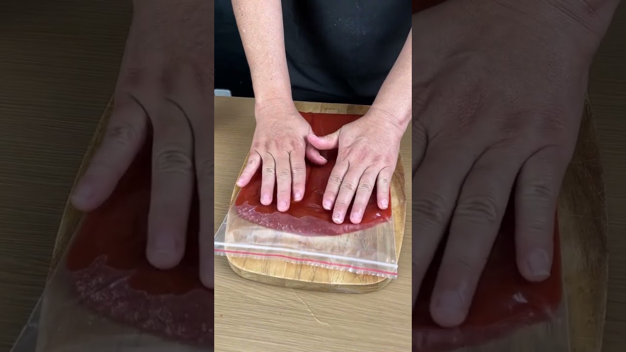 Clever Tomato Paste Freezer Storage Hack #KitchenHacks #FoodStorage #mealpreparation