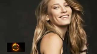 Serenay Sarıkaya - Telefonun Başında