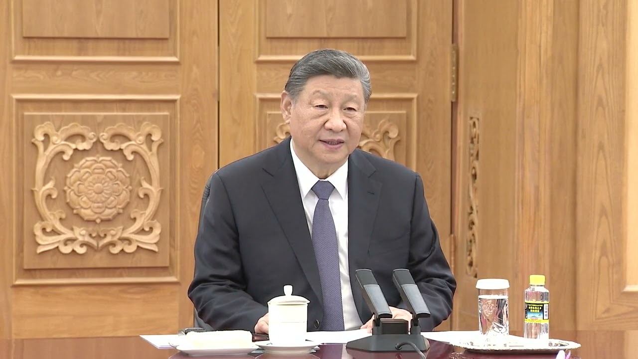 Си Цзиньпин встретился с главой Королевства Тонга