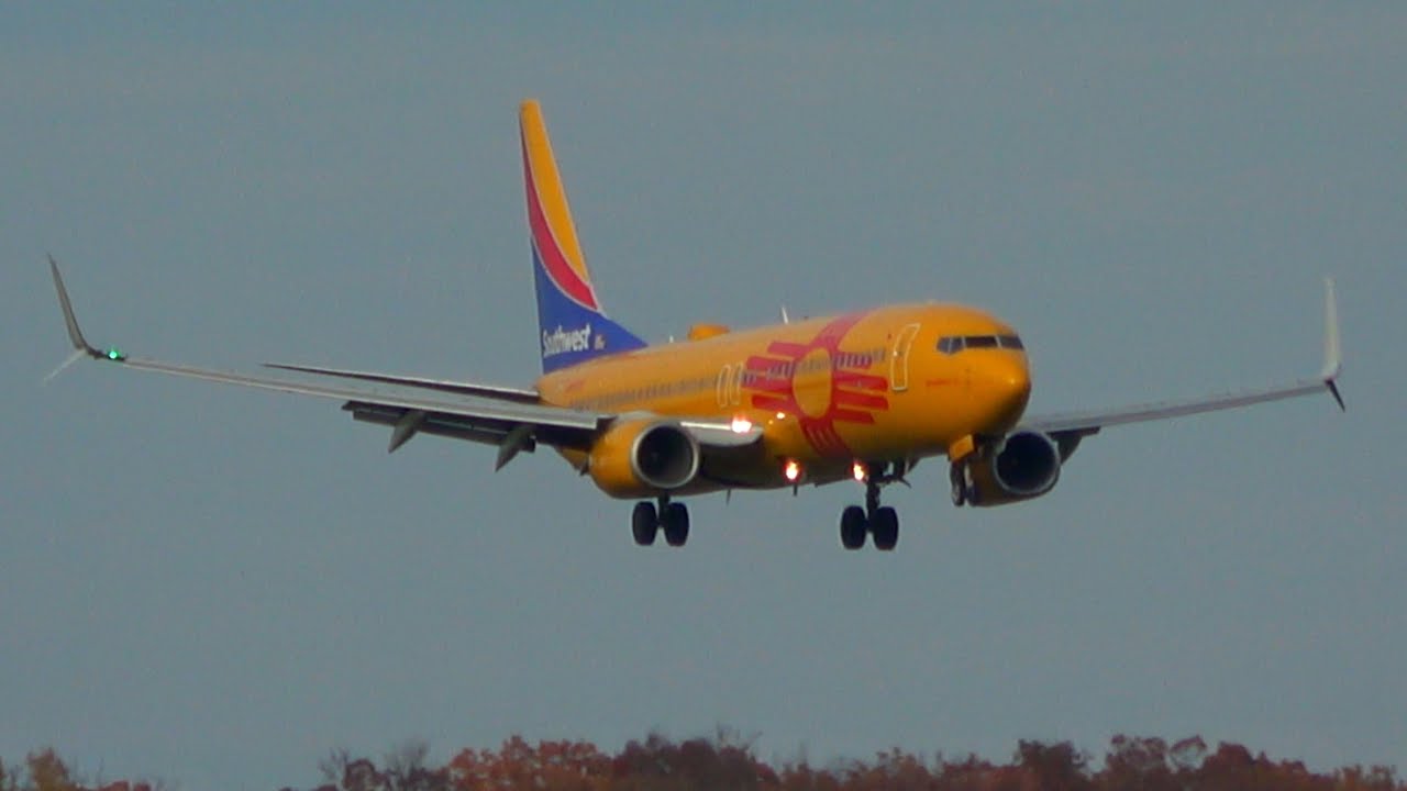 Plane Spotting at Ford Airport, Grand Rapids - November 6, 2025 #planespotting #fordairport