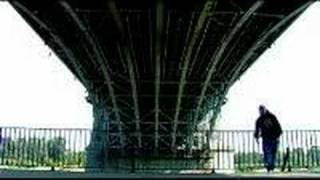 Teledysk: Jamal - Policeman