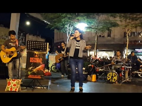 sambalado-Nurul ft retmelo buskers cover Ayu Ting Ting,goyang panas sambalado-Nurul ft retmelo buskers cover Ayu Ting Ting,goyang panas