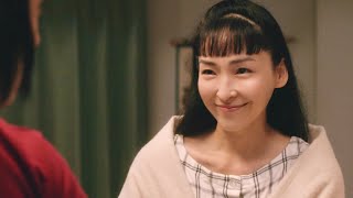 麻生久美子、若かりし武田鉄矢の妻に。昭和の懐かしさ満載／マルちゃん「赤いきつね緑のたぬき」CM