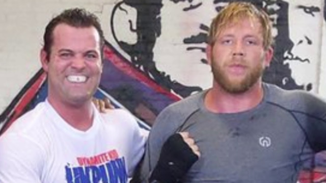 Harry Smith Training with Jack Swagger in MMA!