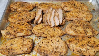 طريقة تحضير صدور الدجاج المشوية بالفرن  Easy and Delicious Oven Roasted Chicken Breast Recipe