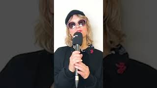 Kurz &amp; Schmerzlos mit Kitty Solaris