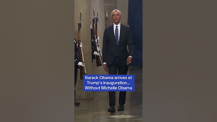 Barack Obama arrives at Trump inauguration without Michelle Obama