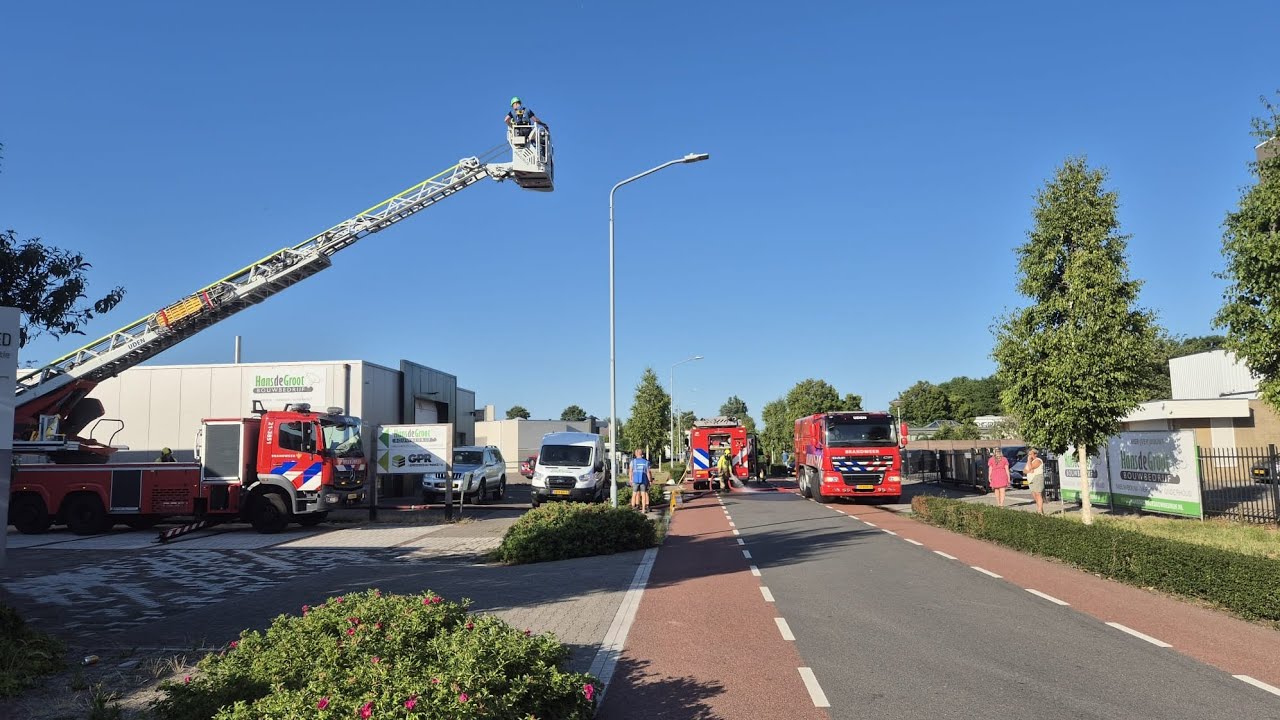 [OEFENING]Brandweer Uden Grootschalige Oefening.