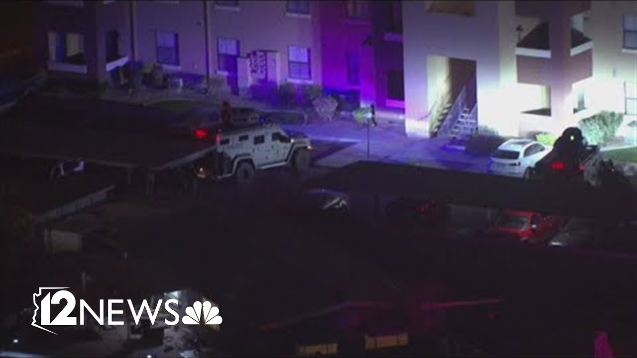 Police look for suspect in Mesa shooting