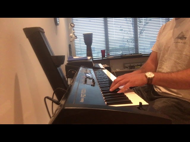 Roland RD 700SX Keyboard Demo by Eitan Levine - YouTube