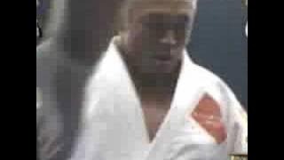 Yoshihiro Akiyama vs. Francois Botha