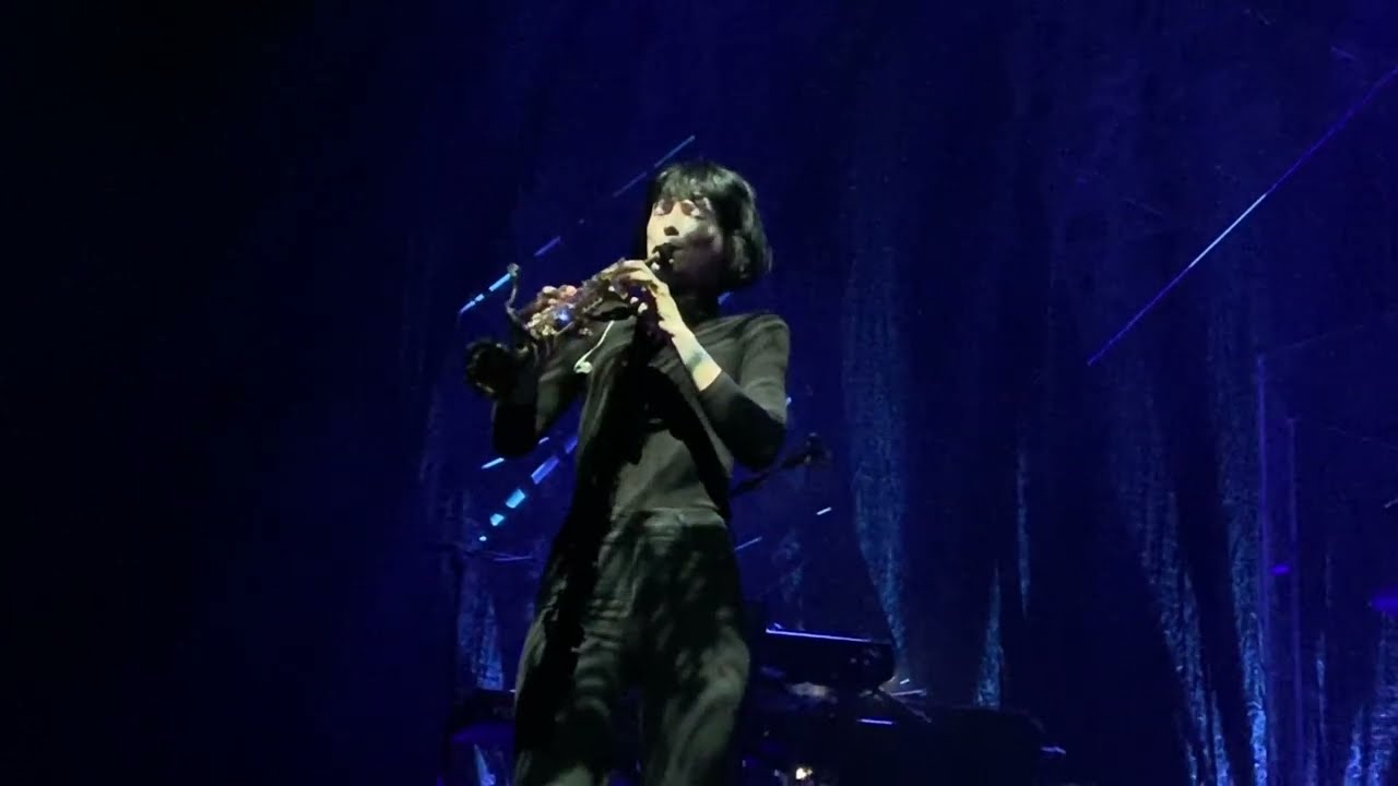 Bryan Ferry feat. Jorja Chalmers (KKL, Lucerne) (13.06.2019) - YouTube