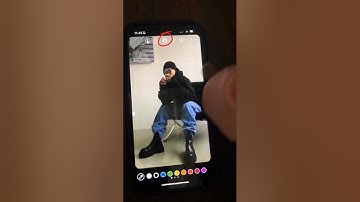 How to make black background transparent in Instagram story