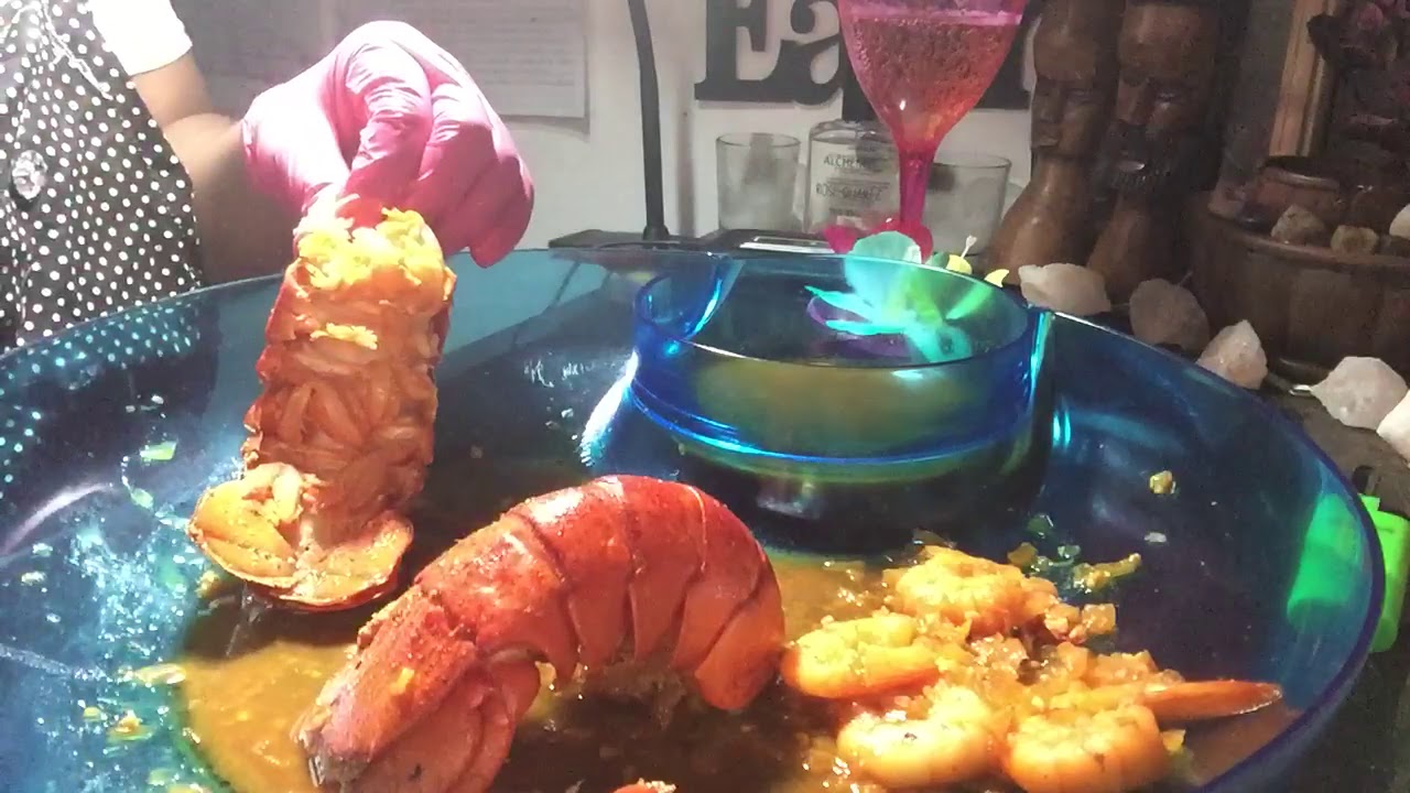 My first time eating Broiled Lobster ������ Tail, with season shrimps ������ - YouTube