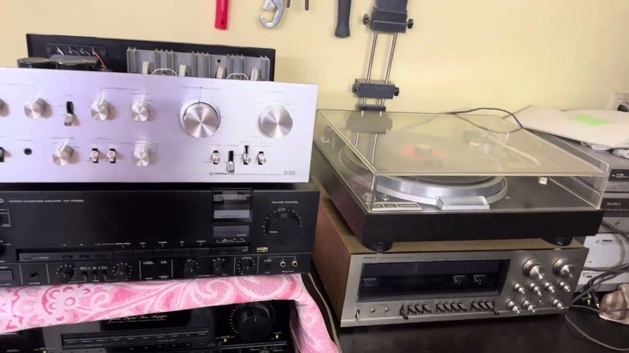 Pioneer SA-8800 - YouTube