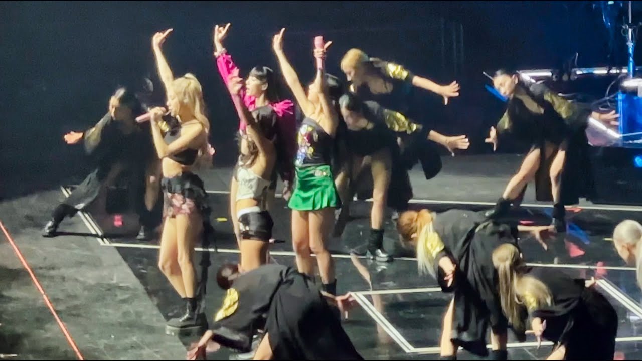 BLACKPINK BORN PINK TOUR BARCELONA - Crazy Over You