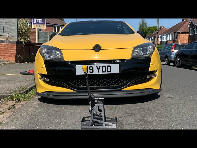 INSTALLING A ZERO POINT ONE SHIFTER TO THE RENAULT MEGANE (BEST