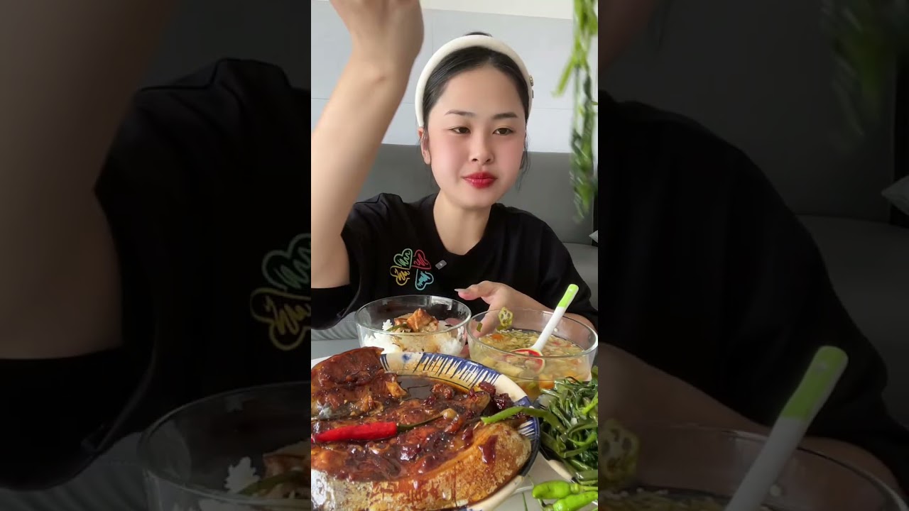 Cơm nhà cá basa kho canh chua hết nồi cơm #dungthichan #mukbang #food 