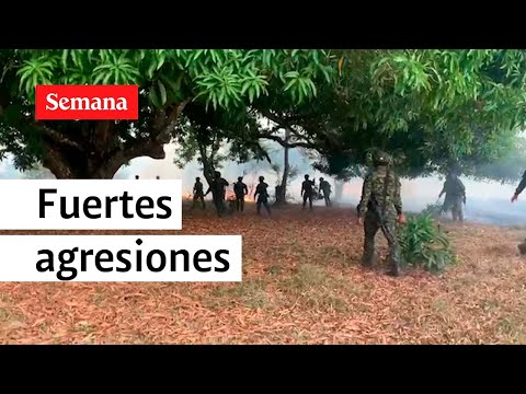 Manifestantes ocasionaron disturbios contra varios soldados | Videos Semana