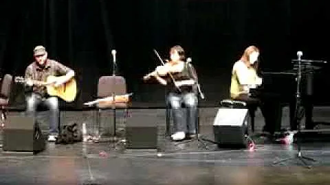 Pat Gillis, Kimberley Fraser, Wendy MacIsaac in pe...