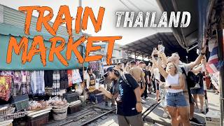 Super Touristy Train Market – Mae Klong, Thailand