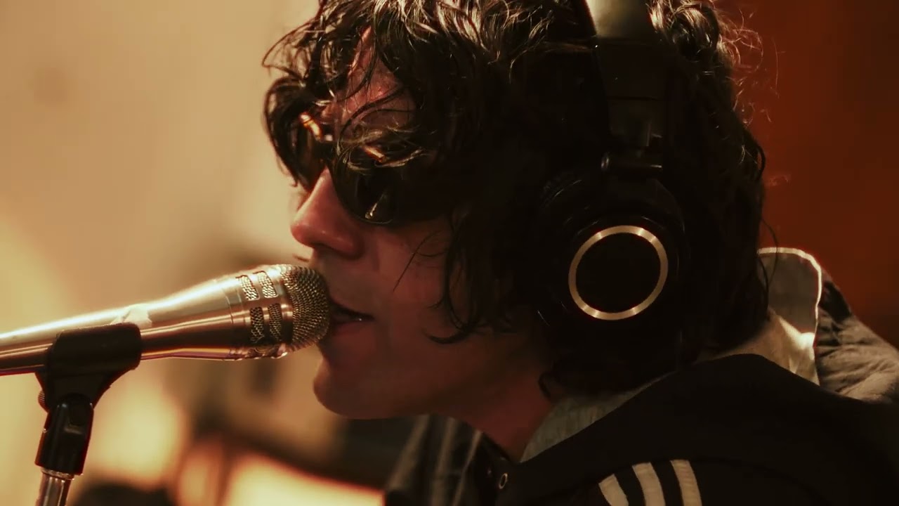 Watch Fuzz Club Session: DAIISTAR - Parallel on YouTube Watch Fuzz Club Session: DAIISTAR - Parallel on YouTube