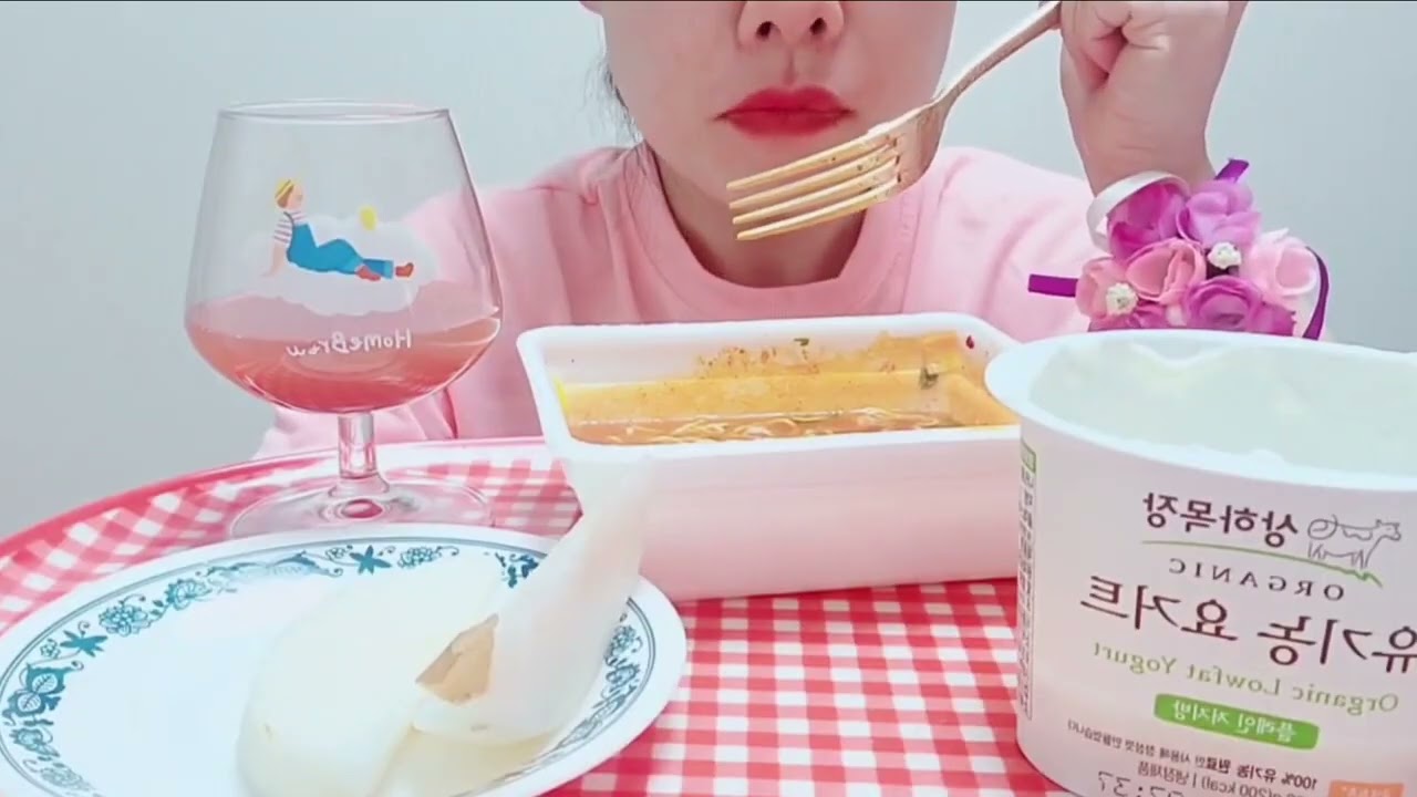 오늘은 팔도도시락 라면 !