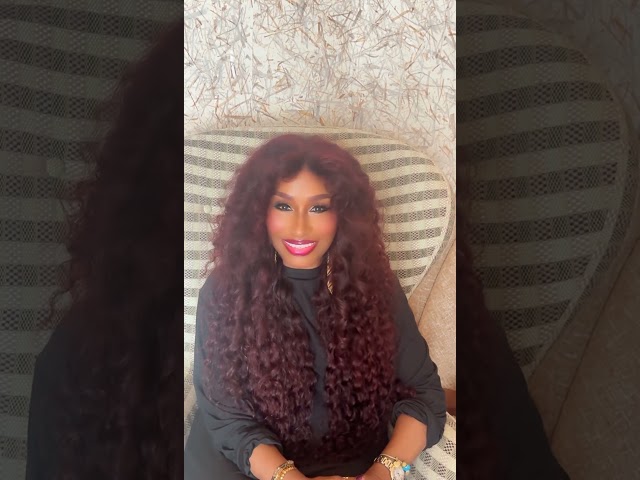 Wishing a very Happy Solar Return today to Chaka's sister & manager, Tammy!