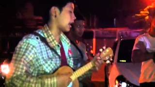 Seniman cilik jalanan di surabaya ( cita2 jadi presiden )