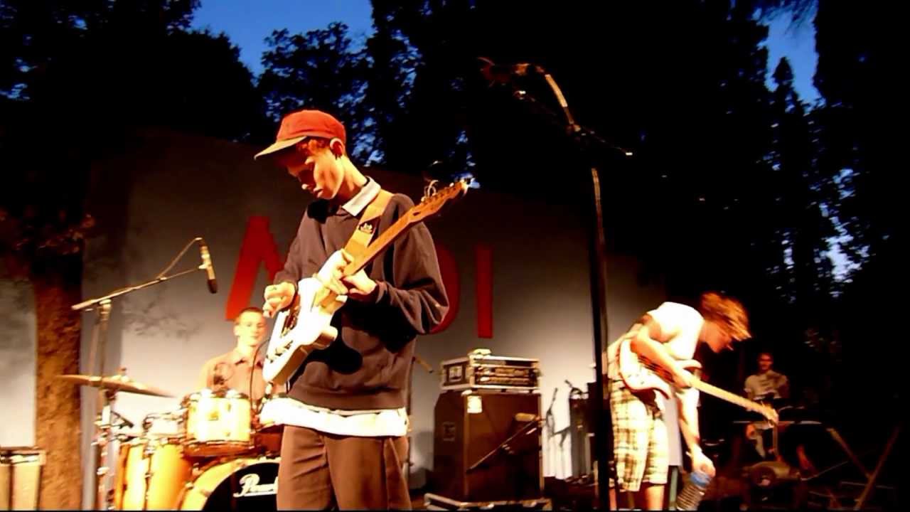 King Krule Out Getting Ribs live (Hyères) 2011 YouTube