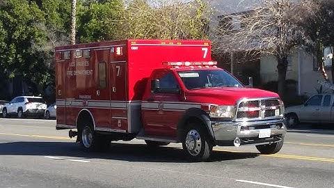 LAFD Rescue 7 Responding