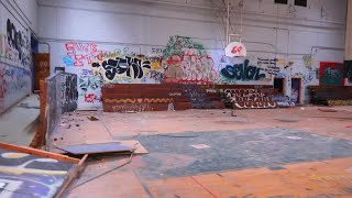 Exploring a Huge Abandoned High School!