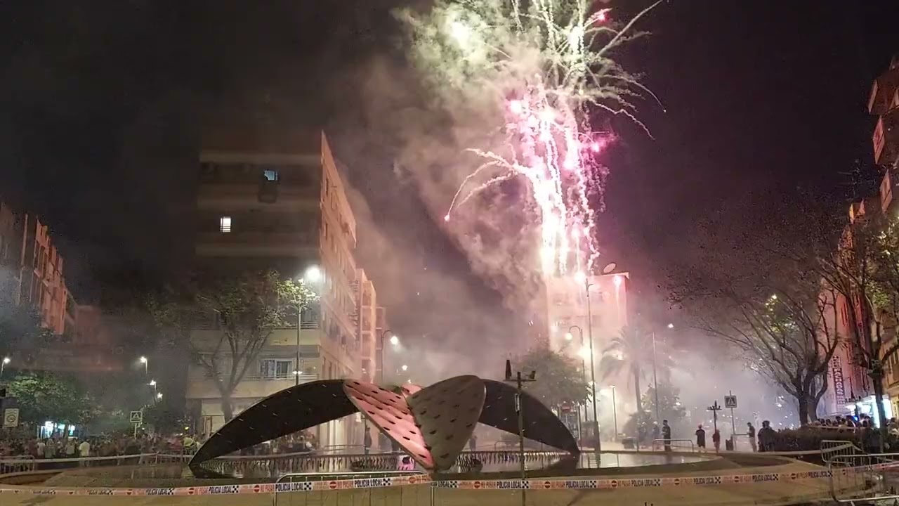 Fuegos Artificiales Rotonda Quart de Poblet Passeja Sant Onofre 2025 Pirotecnia Valenciana