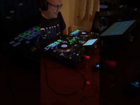 Tiktok live trance mix 2/11/22 Tiktok live trance mix 2/11/22