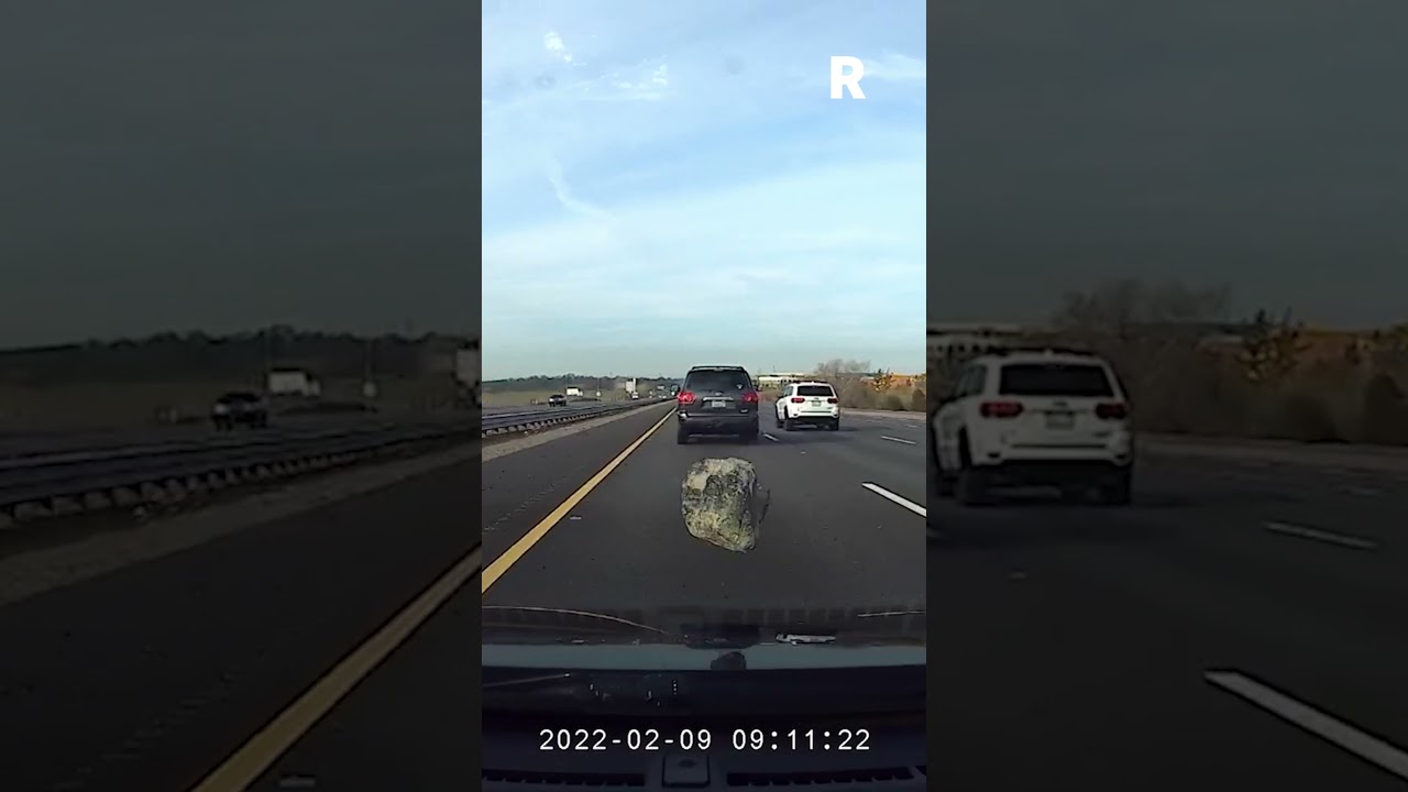 FREAK CAR ACCIDENT CAUGHT ON DASCHCAM