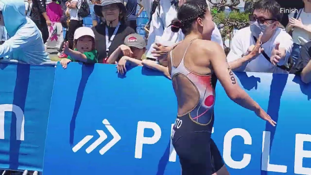 ラスト50m勝負】｜エリート女子ラン｜横浜トライアスロン2026 - YouTube