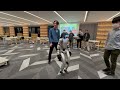 ヒューマノイドは押しても蹴っても転ばない?　A humanoid robot won't fall over even if you push or kick it?