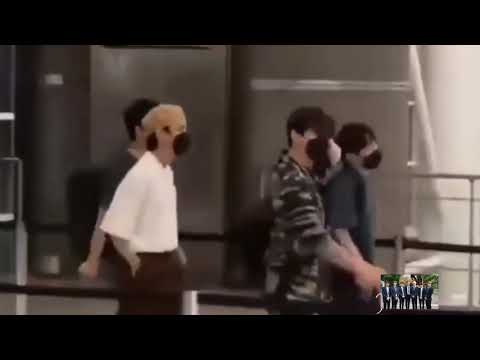 TAEKOOKが帰国するためにニューヨーク空港に入った瞬間 #BTS #Vkook #