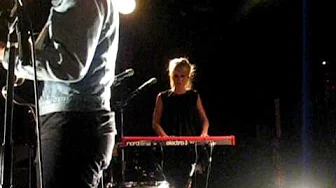 Shout Out Louds - USA?/Play the Game (Live at the Paradise Rock Club, Boston, MA) Shout Out Louds - USA?/Play the Game (Live at the Paradise Rock Club, Boston, MA)
