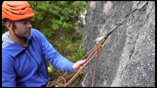 How to belay with a Munter Hitch