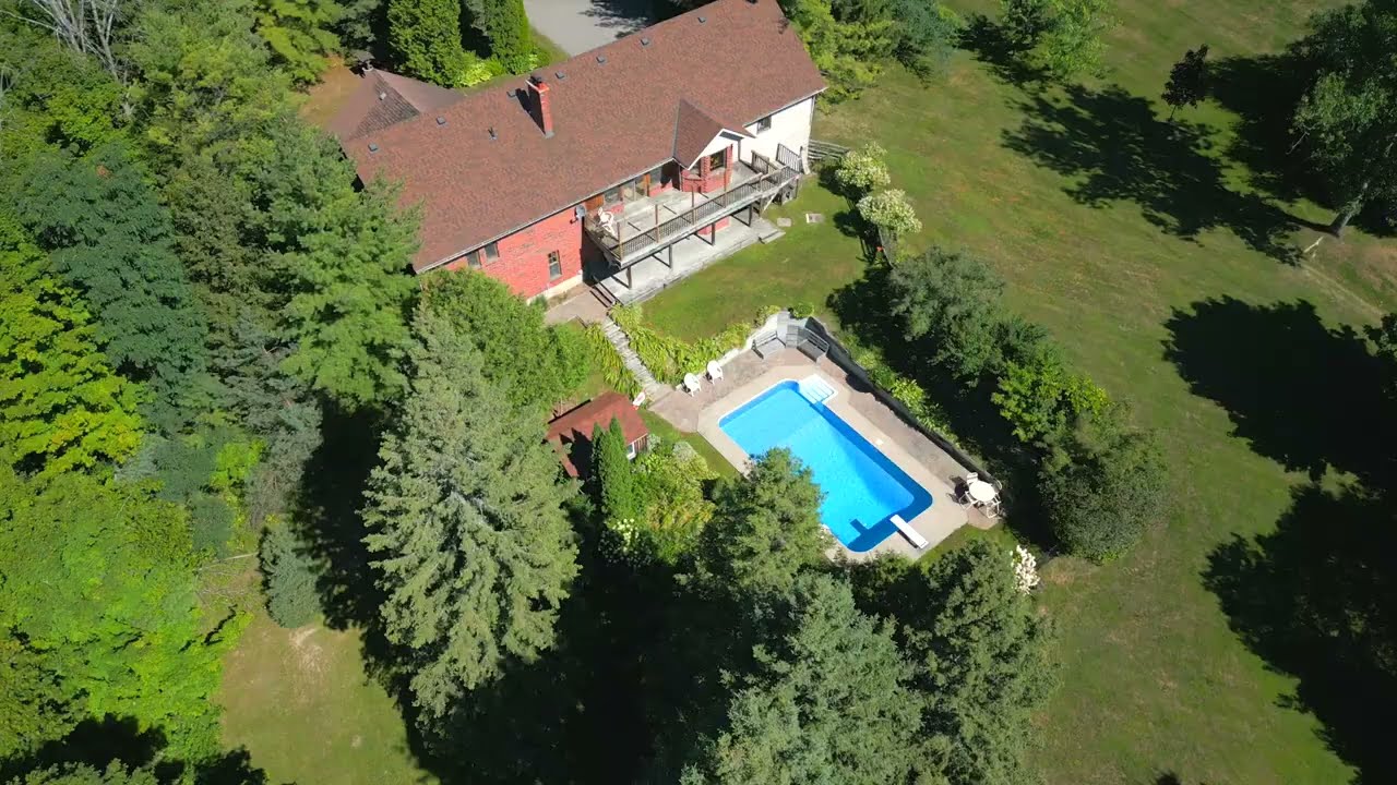 10951 Halls Lake Side road FOR SALE. Caledon. Bungalow. Rural Property