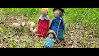 Die Geschichte vom kleinen Büblein für Kinder gespielt mit kleinen Püppchen mitten im Pfälzer Wald.