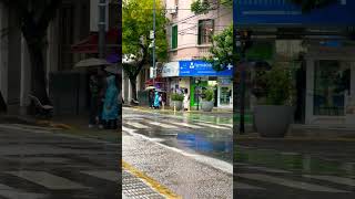 Es un día muy lluvioso en el barrio porteño de Almagro #shorts #almagro #buenosaires #argentina
