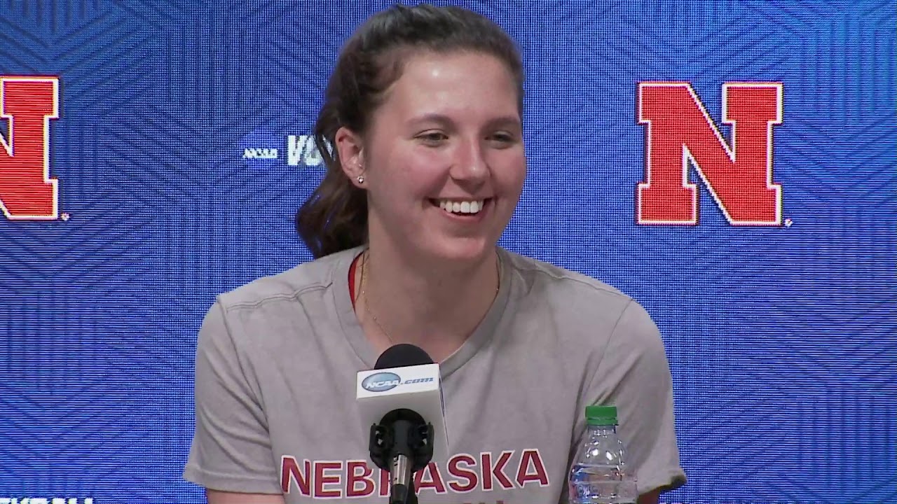 Nebraska Volleyball John Cook, Nebraska Seniors Prep for Stanford