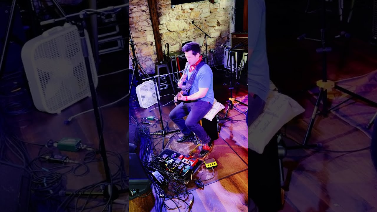 🎙️🎸'The Mighty Vermillion" by TyJon Charlie performed in Austin, TX during SXSW!🥁🖖