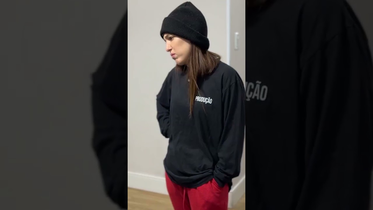 marido tem ciúmes da mulher 👩 arrumada...