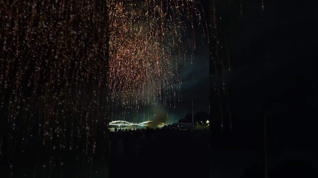Linz Fireworks Extravaganza: Summer 2024 by the Danube!