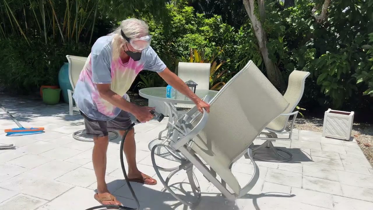 How to clean mold and mildew off of your Patio Furniture