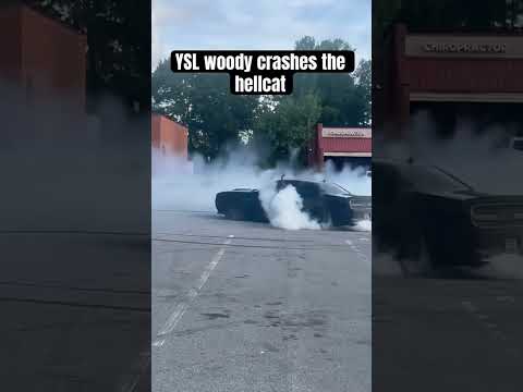 subscribe#shorts #burnout #drift #challenger #drifting #hellcat #srt #yslwoody #youngthug #ysltrial